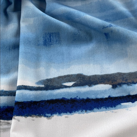 Calvin Klein Sleeveless Blouse Women's Medium Blue and White Patterned - Picture 5 of 8